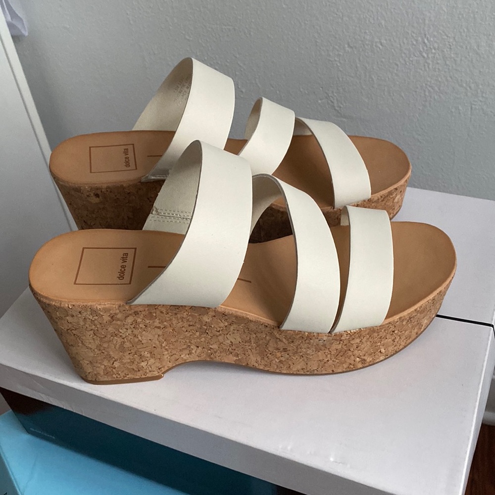 NEVER WORN Dolce Vita!!